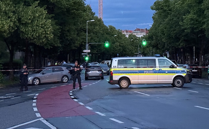 Die Polizei war sofort mit einer großen Mannschaft vor Ort.