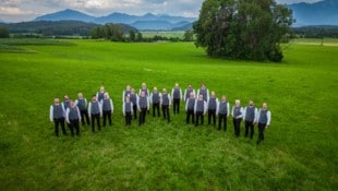 Die 27 Mitglieder der Sängerrunde Wabelsdorf feiern heuer beim Sängerfest (6. 7.) und beim ...