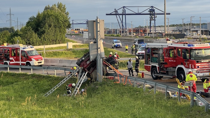 Der Unfall ereignete sich direkt bei der Autobahn-Anschlussstelle Wundschuh.