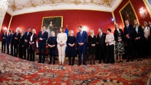 Die Dreier-Koalition aus ÖVP, SPÖ und NEOS ist mit 21 Köpfen die größte Regierung aller Zeiten. Das macht sich auch bei den Mitarbeitern bemerkbar. (Bild: Eva Manhart)