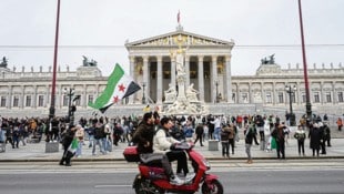 85 Prozent der subsidiär Schutzberechtigten und 75 Prozent der Asylberechtigten sind in der ...