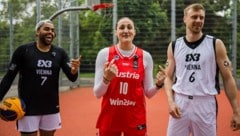 Fans können sich mit Stars wie Nico Kaltenbrunner, Alexia Allesch, Matthias Linortner (v. li.) ...