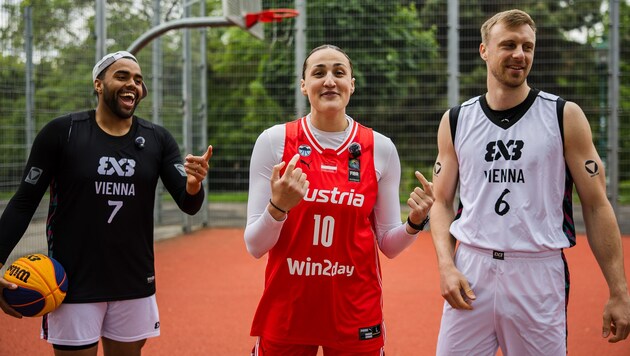 Fans können sich mit Stars wie Nico Kaltenbrunner, Alexia Allesch, Matthias Linortner (v. li.) ...
