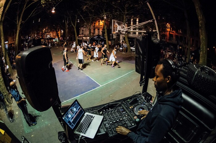 Heiße Urban Beats erwarten die Fans beim Red Bull Full Moon Event.