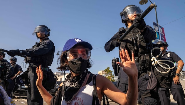 Nach Protesten gegen aggressive Abschiebungen eskalierte am Wochenende die Gewalt.