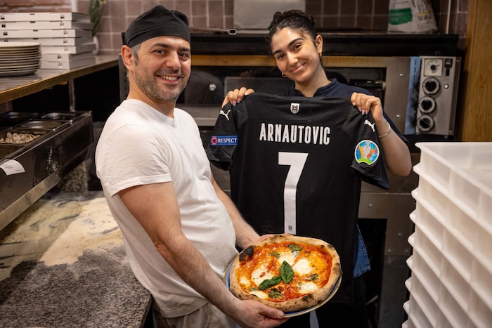 Patricia und Ricci in der Pizzeria „Sabbioni“ in Rimini.