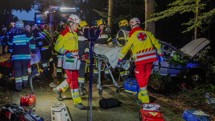 Drei Feuerwehren aus der Region standen mit 34 Kräften und acht Fahrzeugen im Einsatz.