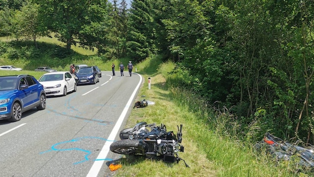 Beide Unfallbeteiligten wurden mit der Rettung ins Krankenhaus gebracht.