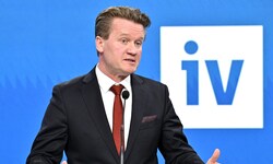 IIndustrie-Präsident Georg Knill sieht eine Gefahr darin, dass die Arbeitszeit immer mehr ...