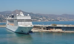 Auf so einem Kreuzfahrtschiff stach Frau K. in See und kam mit dem falschen Koffer wieder nach ...