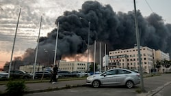 Rauchwolken steigen über Kiew auf.