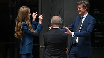 Prinzessin Kate besuchte am Dienstag das neue V&amp;A East Storehouse im Osten Londons und ...