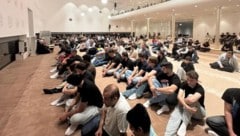 Ein Bild vom Gedenkgottesdienst Dienstagabend in der Moschee des Islamischen Kulturzentrums Graz