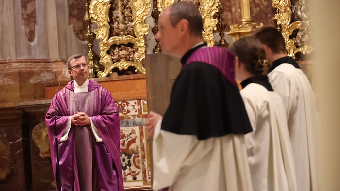 Weihbischof Johannes Freitag bei der Gedenkmesse im Grazer Dom