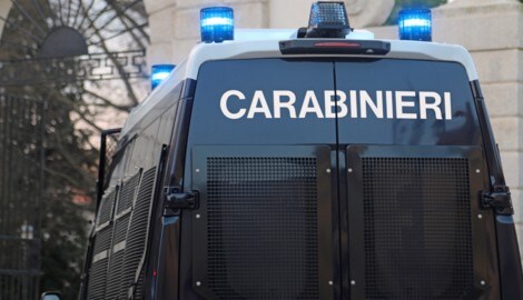 In Italien sollen über 20 Carabinieri und Polizisten in ein ausgeklügeltes Diebstahlsystem ...