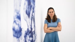 Blauer Kugelschreiber – von Mittel bis Großformat: Michaela Kessler