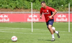 Bullen-Rückkehrer Stefan Lainer beim Training.