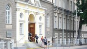 Das BRG Fadingerstraße in Linz am Tag nach dem Amoklauf.
