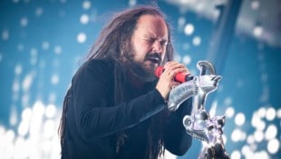 Würdiger Abschluss des ersten Abends: Korn-Frontmann Jonathan Davis zeigte sich samt Bandkollegen in Hochform. (Bild: Andreas Graf)