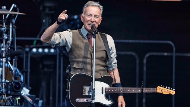 Bruce Springsteen kritisierte bei seinem Konzert in Berlin den Umgang mit den Demonstranten in ...