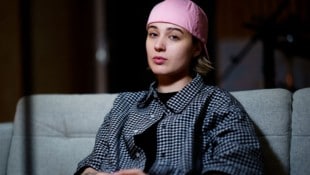 Sängerin Ness: vom Casting-Talent zur Chart-Stürmerin mit Neuinterpretation von „Geboren um zu ...