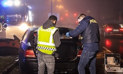 Der Verdächtige soll mit bis zu 250 km/h davon gerast sein