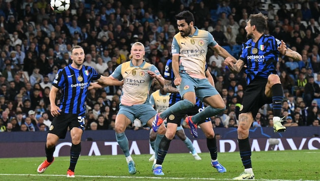 Wechselt Ilkay Gündogan (2. von re.) nach Istanbul?