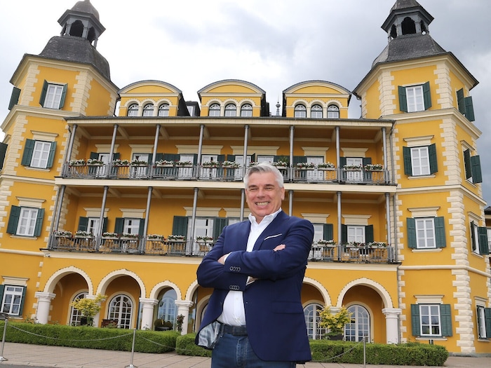 Erich Falkensteiner führt auch das Fünf-Sterne-Schlosshotel in Velden.