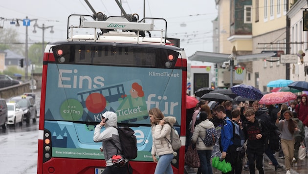 Die Taktverdichtung beim Obus kommt erst nach Abschluss der Neutor-Komplettsperre.