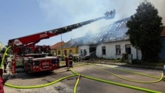 Insgesamt 105 Mann waren damit beschäftigt, das Feuer in Hollabrunn zu löschen.