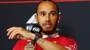 Lewis Hamilton stärkt Fred Vasseur den Rücken.