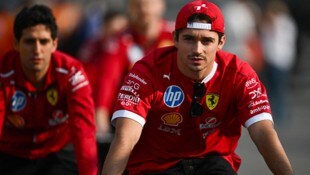 Charles Leclerc schwört Ferrari die Treue. 