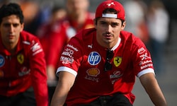 Charles Leclerc schwört Ferrari die Treue. 