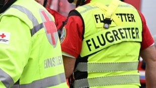 Der Bursche musste mit dem Rettungshubschrauber ins Spital geflogen werden (Symbolbild).