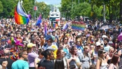 Bis zu 300.000 Menschen ziehen am Samstag um den Ring