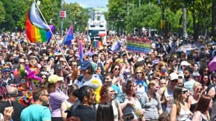 Bis zu 300.000 Menschen ziehen am Samstag um den Ring