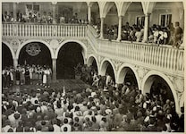 Volksliedsingen im Rathaushof in St. Veit: 