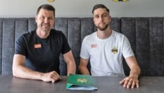 Dalibor Velimirovic (re.) mit Rapid-Sportchef Markus Katzer
