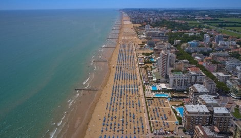 Jesolo hat einen der längsten Strände Italiens.
