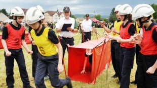 Die Jugendfeuerwehrgruppe aus Melk/Weiten in Action. 