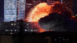 Heftige Explosionen in Tel Aviv