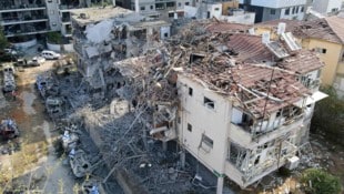 Eine Rakete ist in einem Gebäude in Tel Aviv eingeschlagen.