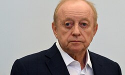 Alfons Schuhbeck muss vermutlich bis Mitte September nicht zurück in Haft. Grund für ...
