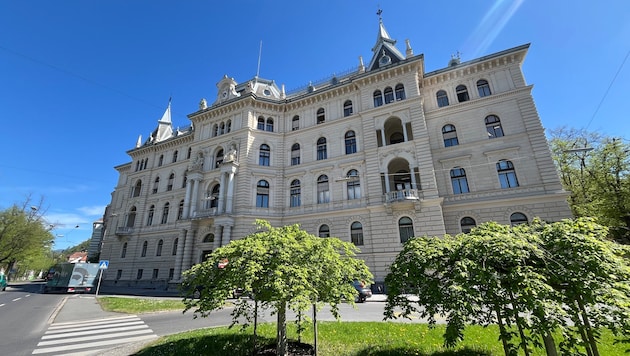 Das Grazer Zivilgericht (Bild) entschied, den Sachverständigen nach mehreren Vorfällen von der ...