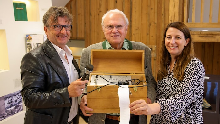 Bernhard Robotka, Georg Brötzner und Angela Gierlinger in der Bachschmiede.
