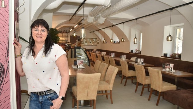 Vom Ortsrand in den Ortskern Petra Krznar im neuen Café