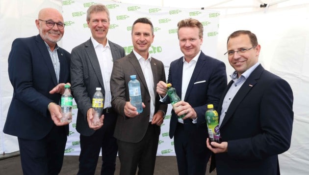 Rund 1,3 Milliarden PET-Flaschen werden bei PET to PET in Müllendorf jedes Jahr verarbeitet. ...