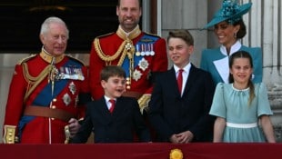 Die Royal Family feierte am Samstag bei der „Trooping The Colour“-Parade König Charles‘ ...