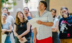 Martin Niederbrunner spielte „Kri“ von Stefan Wipplinger am Grazer Ortweinplatz
