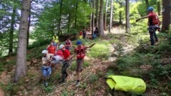 In Tirol verschwand ein 90-Jähriger nach einem Spaziergang. Nach mehreren Stunden entdeckten ihn ...